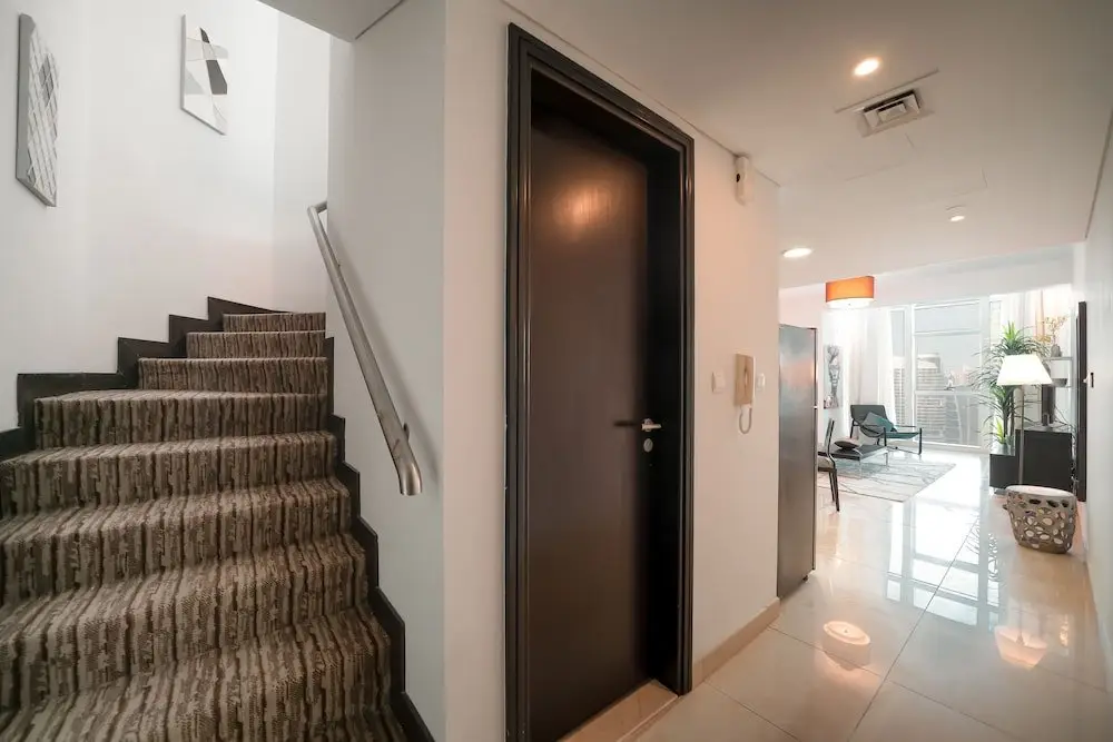 Дубай: Laguna Tower by Hi Guests Vacation Homes