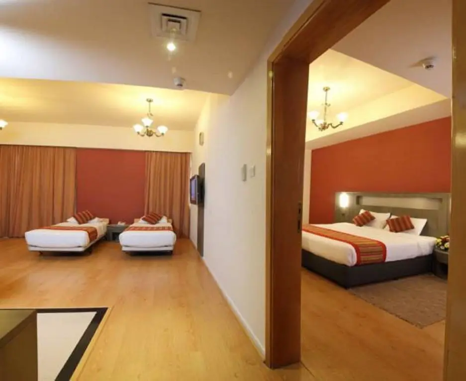 Дубай: Flora Hotel Apartment
