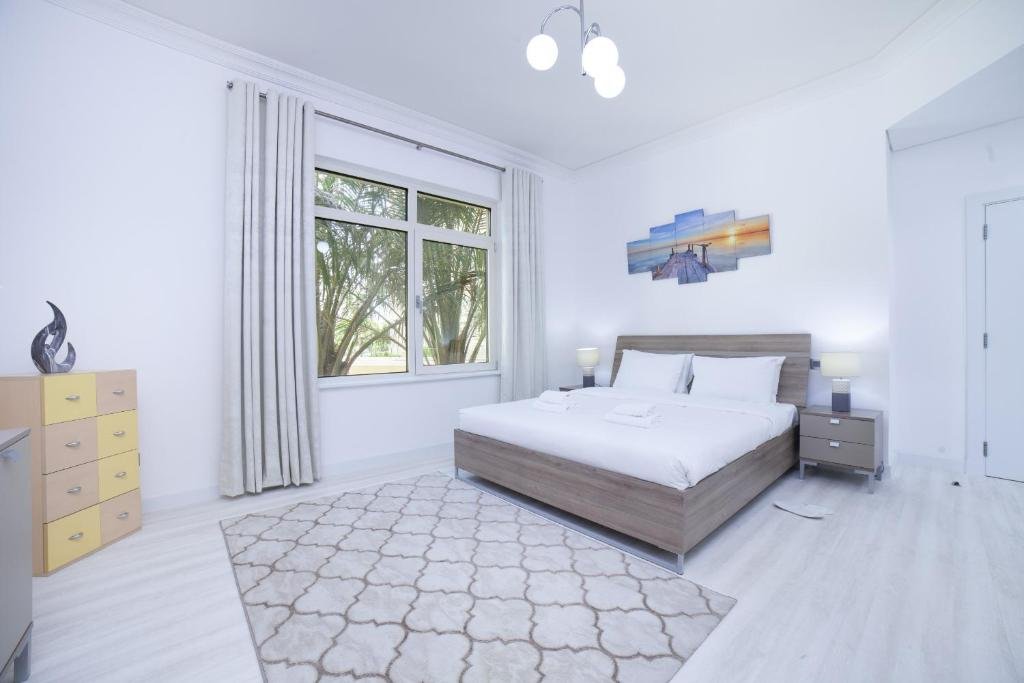 Дубай: 2BR ON PALM JUMEIRAH SHORELINE 12 - Pool & Beach Access