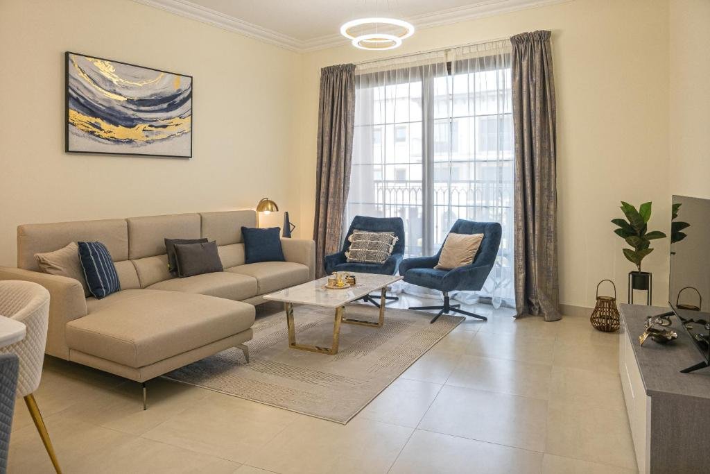Дубай: Elegant 1 Bedroom in Madinat Badr