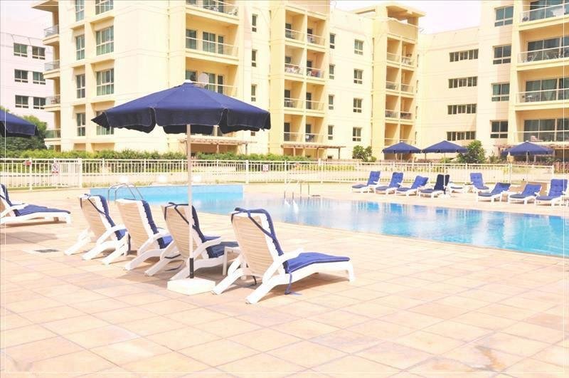 Dubai Apartments - The Greens - Al Dhafrah — фото 1