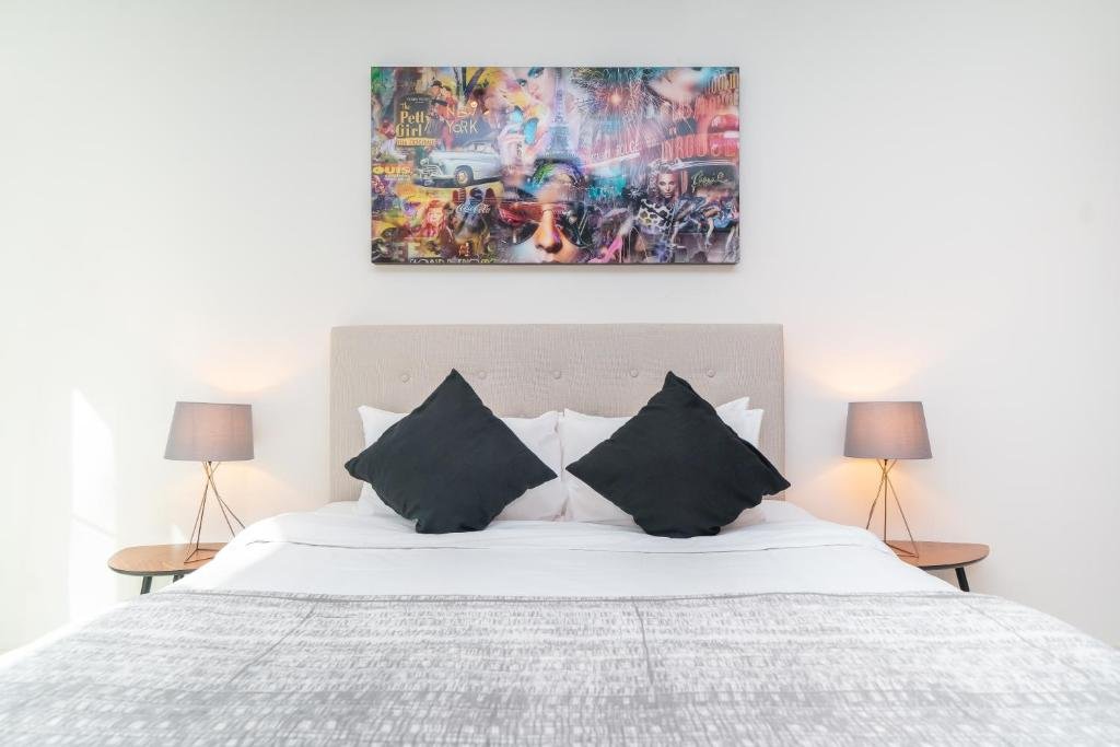 Дубай: HiGuests - Studio with Chic Decor, 6-min from Burj Khalifa