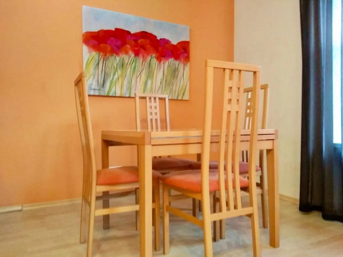 Санкт-Петербург: LUX Apartment on Nevsky 13