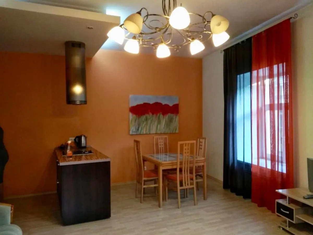 Санкт-Петербург: LUX Apartment on Nevsky 13
