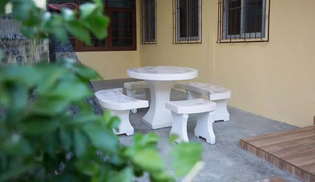 Бангкок: Baan Piti Female House (только для женщин)