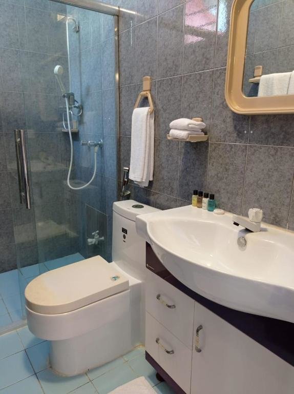 Фувамула: Отель Equator Inn 