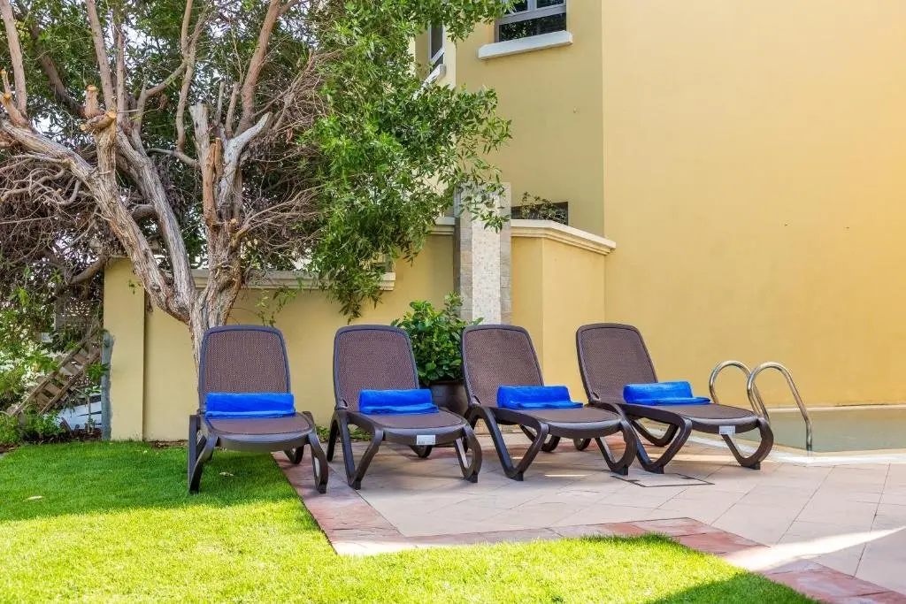 Дубай: Beautiful 5BR Villa with Private Pool on Palm Jumeirah by Deluxe Holiday Homes