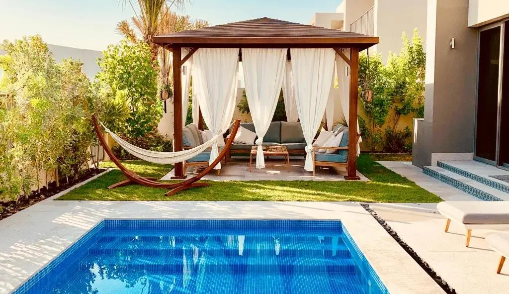 Дубай: The Sunshine Villa