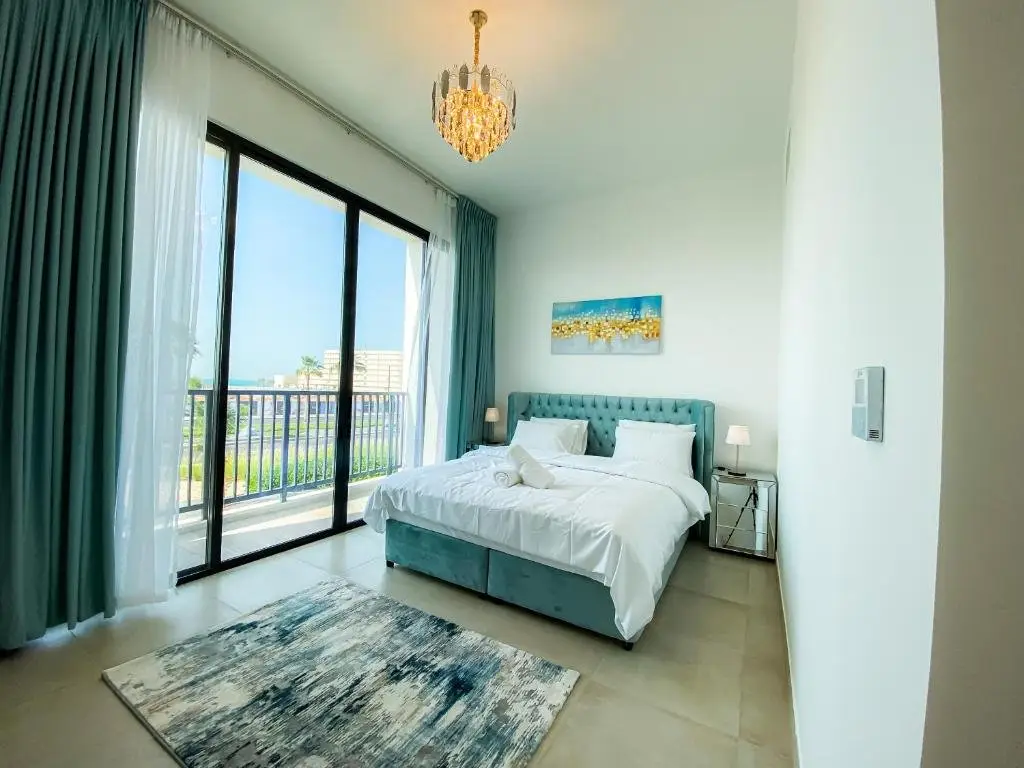Рас-эль-Хайма: RH- 4BR spacious Private Pool Villa near Beach, Resort in RAK