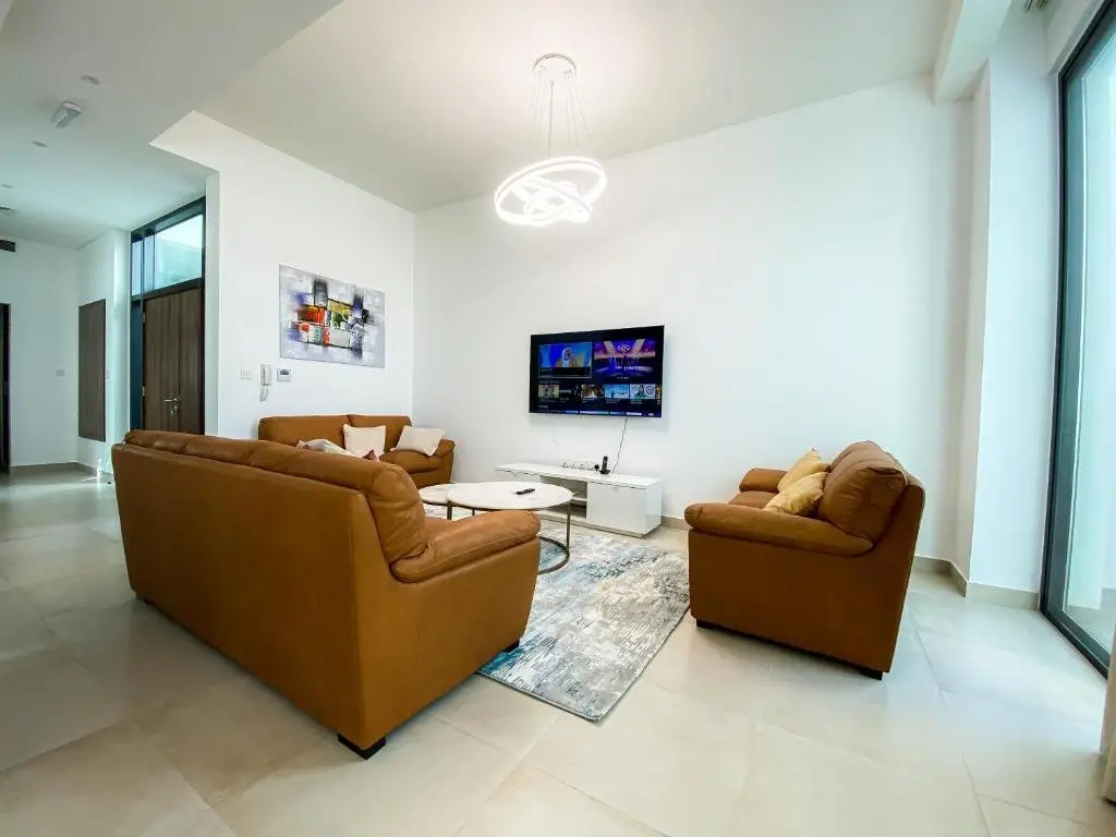 Рас-эль-Хайма: RH- 4BR spacious Private Pool Villa near Beach, Resort in RAK