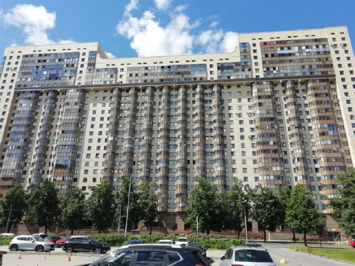 Санкт-Петербург: Апартаменты на Бутлерова 40