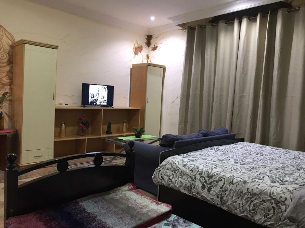Абу-Даби: Backpackers Place- 10 minutes walk from Central Bus Terminal