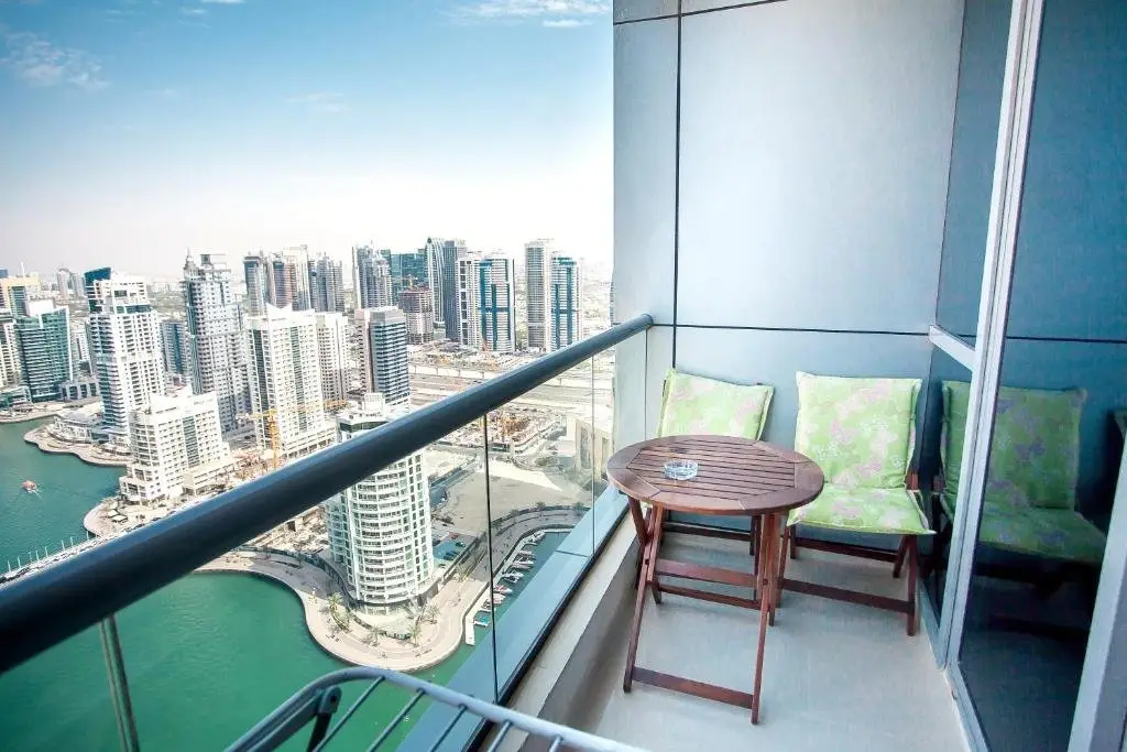 Дубай: Awesome Marina Canal View 1bd Bay Central Marina