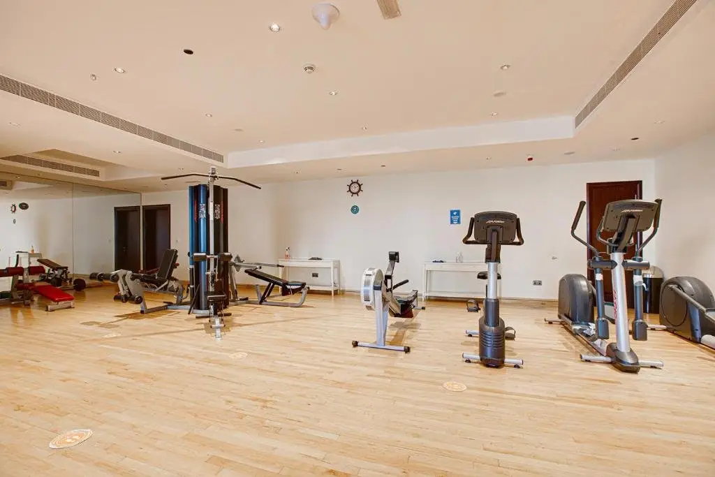 Дубай: TAJ 5* Palm Jumeirah apartment with beach access