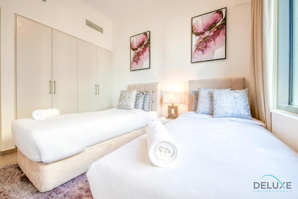 Welcoming 2-bedroom Apartment at Park Heights, Dubai Hills by Deluxe Holiday Homes — фото 1