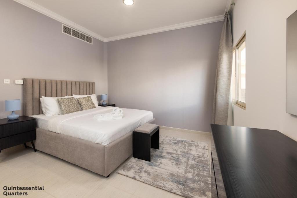 Дубай: Charming Home 2BR + Kids - La Mer beach 10min walk