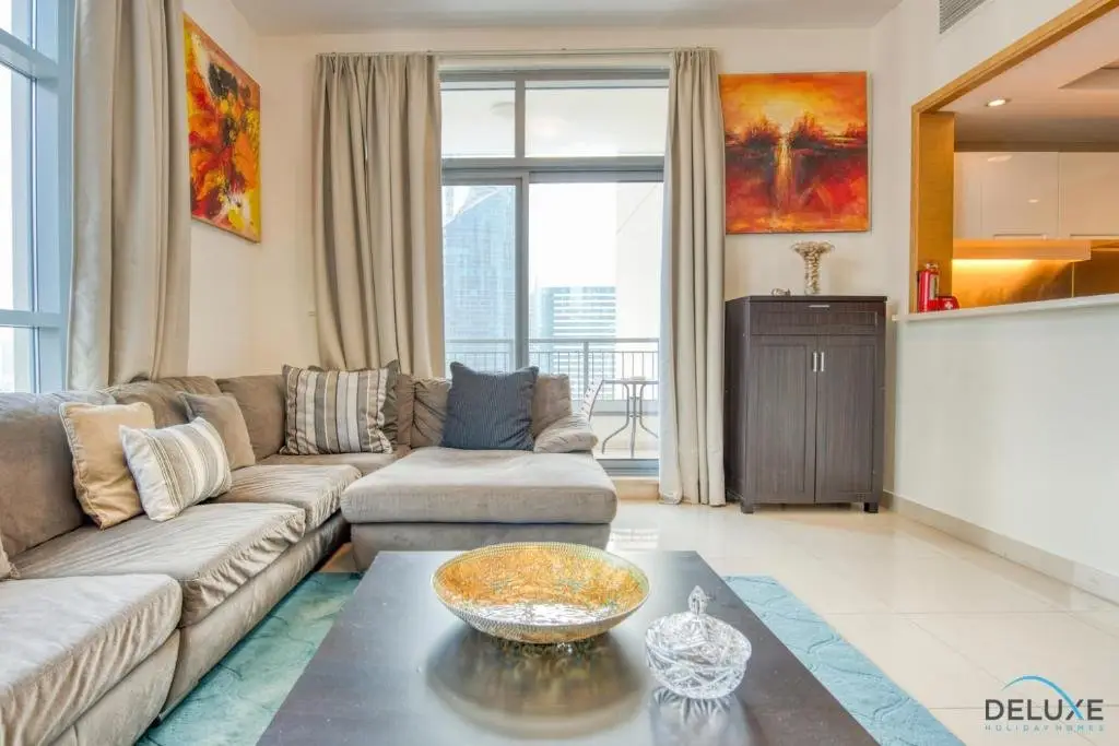 Neat 1Br In Claren Tower 1 By Deluxe Holiday Homes — фото 1