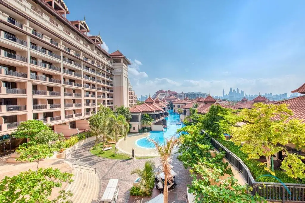 Splendid 2 Bedroom Apartment at Royal Amwaj, Palm Jumeirah by Deluxe Holiday Homes — фото 1
