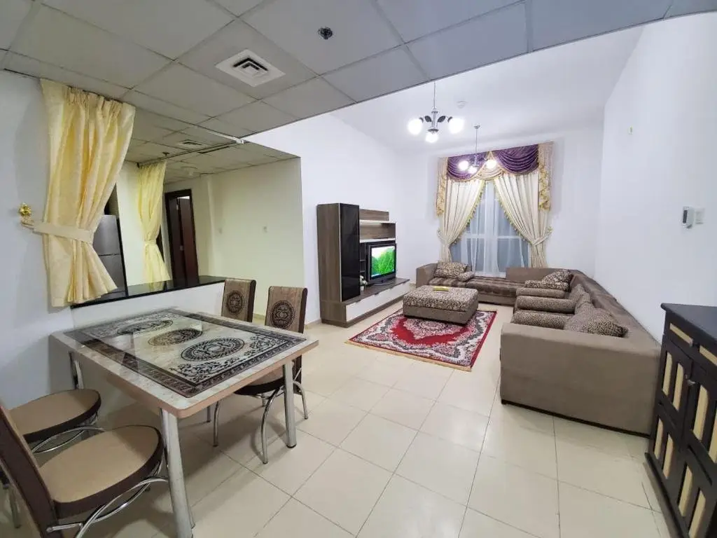 Аджман: Cheap Holiday Home