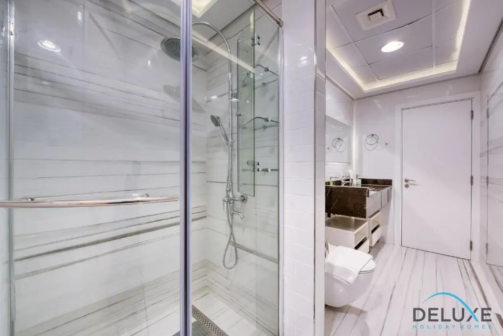 Дубай: Classy 1BR in Bahar, Jumeirah Beach Residence by Deluxe Holiday Homes