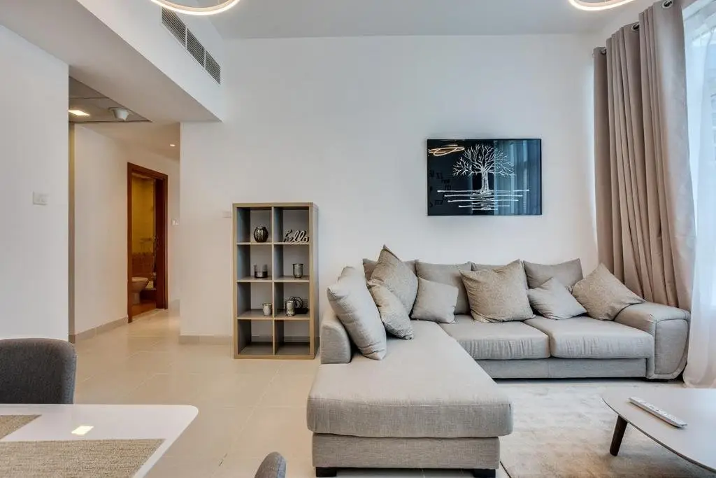 Дубай: Stylish 2bd with Great View in Marina View Tower
