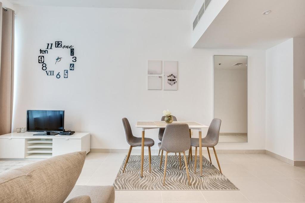 Stylish 2bd with Great View in Marina View Tower — фото 1