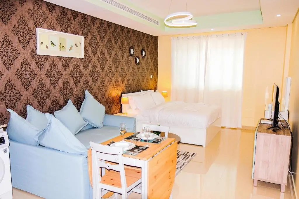 Дубай: Signature Holiday Homes - Amazing Studio in Hercules Tower, Wadi Al Safa
