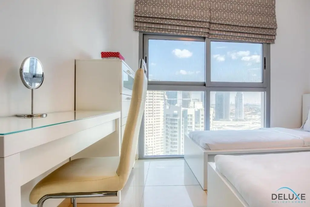 Дубай: Two Bedroom Apartment in Dec Tower T2, Dubai Marina by Deluxe Holiday Homes