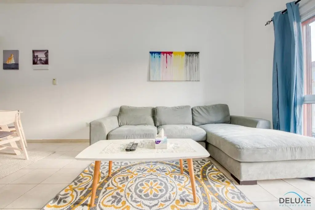 Дубай: Restful 1BR at Mediterranean Discovery Gardens by Deluxe Holiday Homes