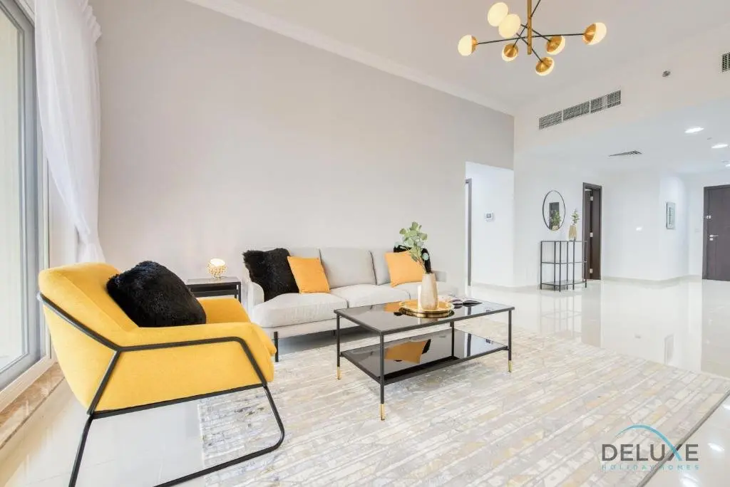 Дубай: Vivid 2BR at Canal Residences West Dubai Sports City by Deluxe Holiday Homes
