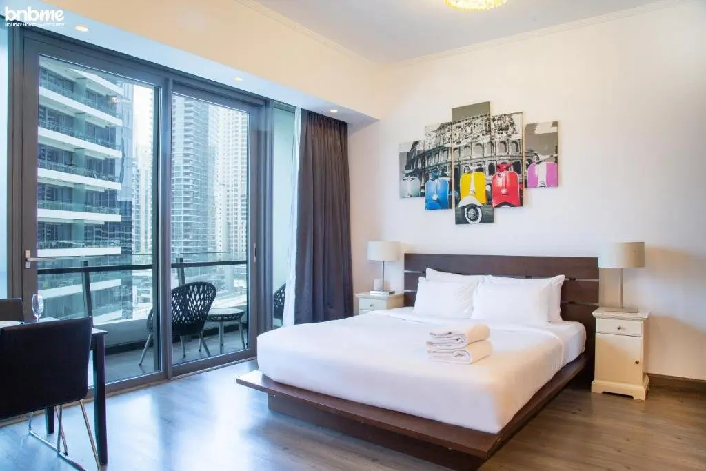 Дубай: Classic Studio - heart of the Marina - by bnbme homes - 808