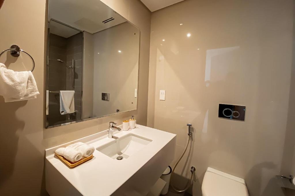 Рас-эль-Хайма: RH- Lovely 2 bedroom apartment, Lagoon View in Gateway Residences