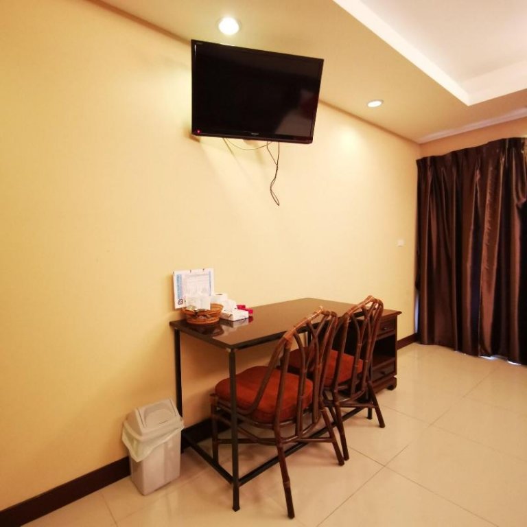 Паттайя: OYO 128 Kkinn South Pattaya Hotel