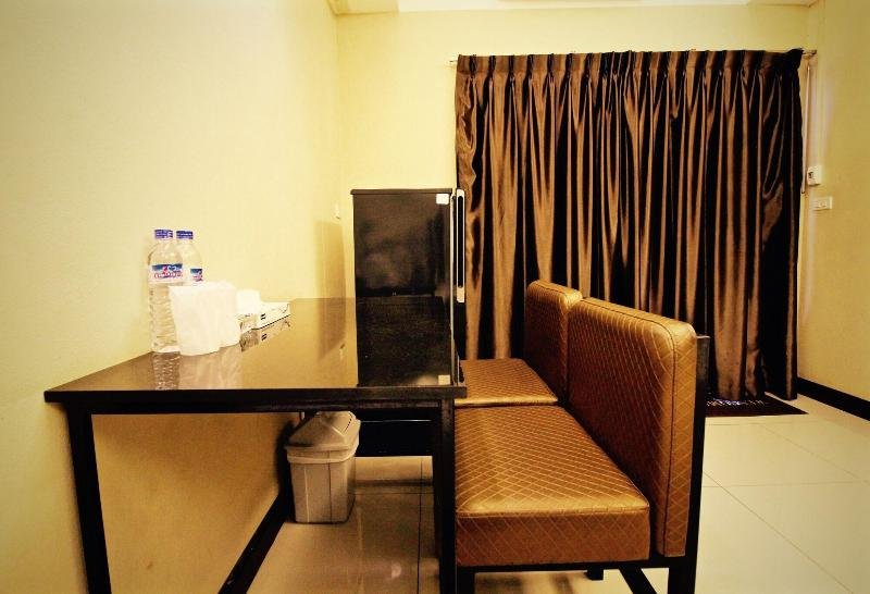 Паттайя: OYO 128 Kkinn South Pattaya Hotel