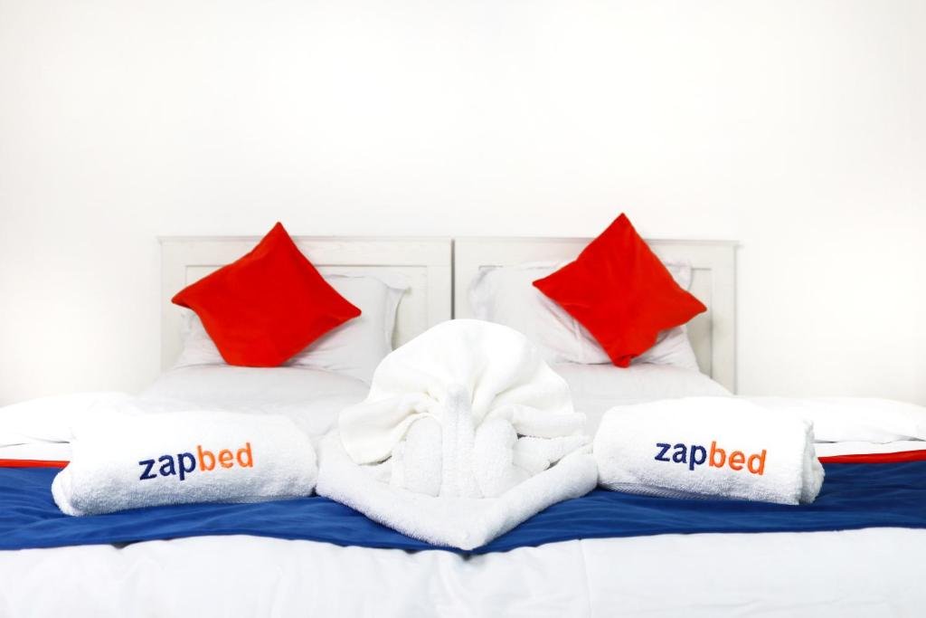 Абу-Даби: zapbed house - A Luxury Holiday Home in Yas Island