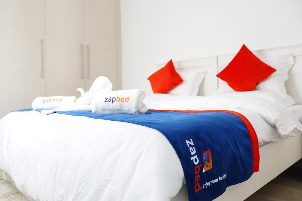 Абу-Даби: zapbed house - A Luxury Holiday Home in Yas Island