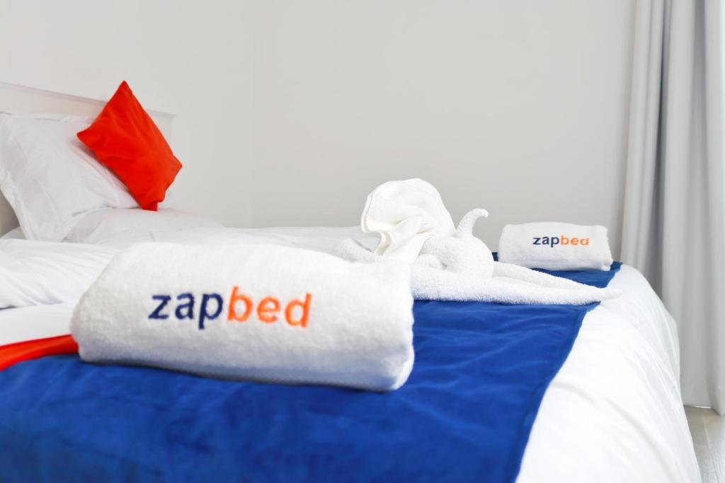 Абу-Даби: zapbed house - A Luxury Holiday Home in Yas Island