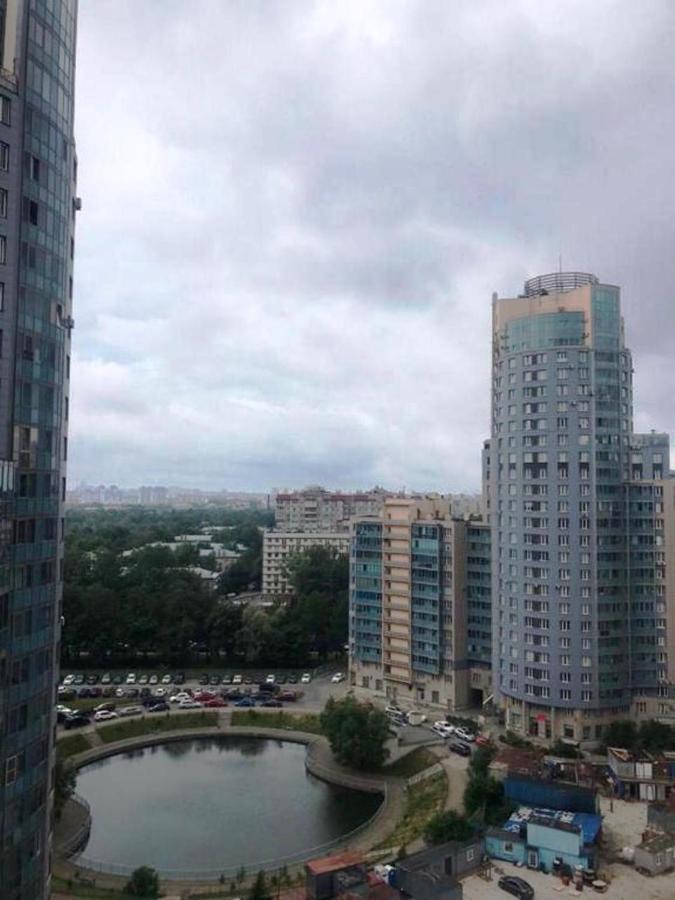 Санкт-Петербург: Sutki Rent на Энгельса