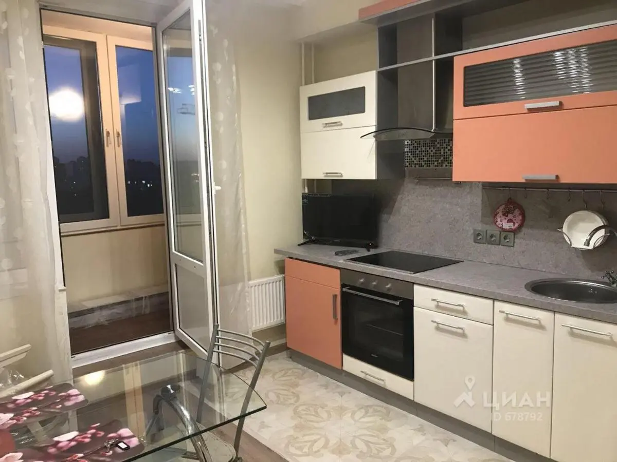 Санкт-Петербург: Sutki Rent на Энгельса