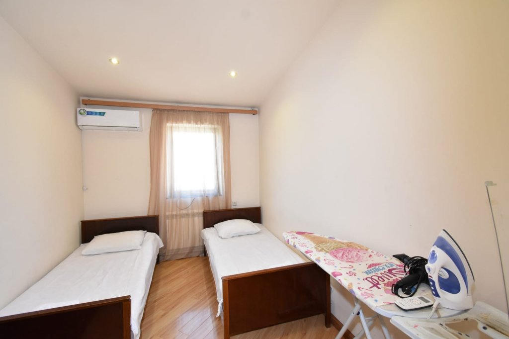 Ереван: Apartments RentInnYerevan Avag Petrosyan 2