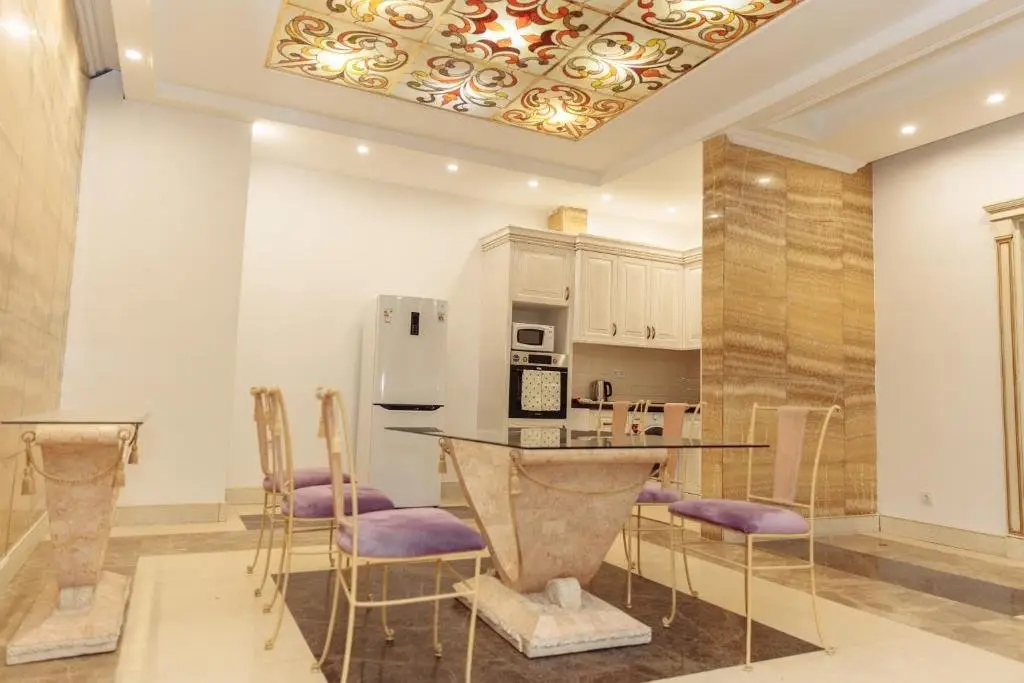 Атырау: SULO Apartments (Суло Апартментс)