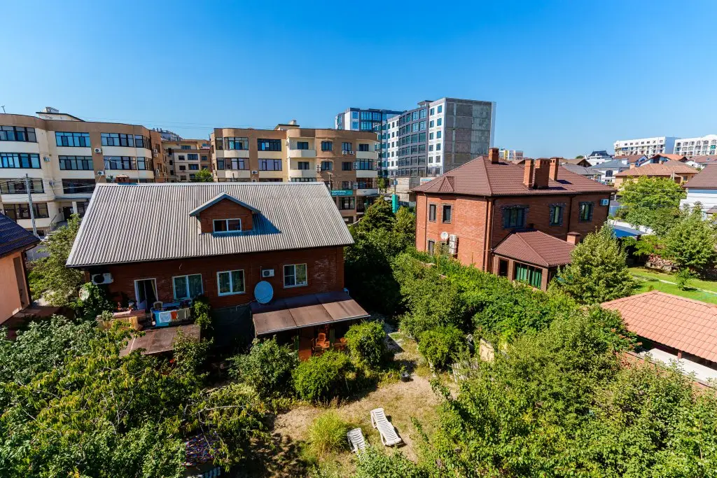Новороссийск: LetoApart na Molodezhnoy (Myskhako)