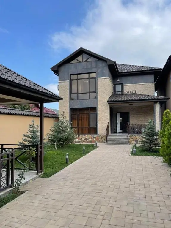 Губа: Villa Qusar