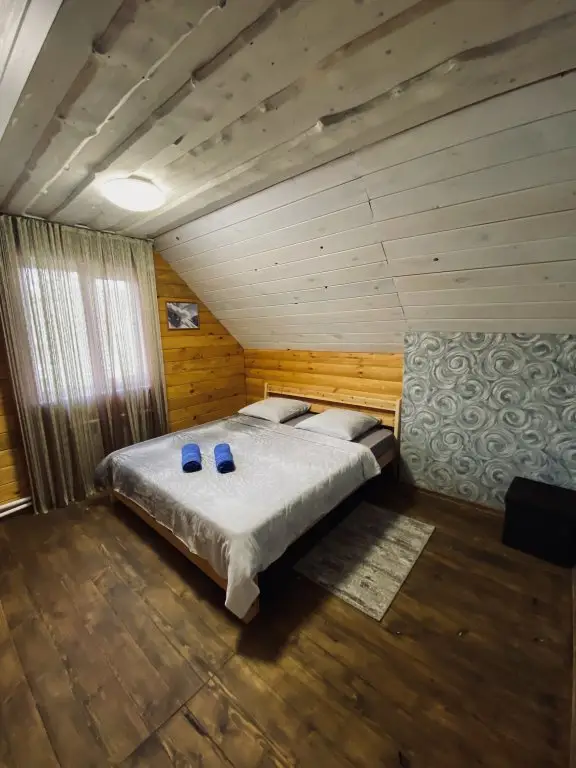 Шерегеш: Гостевой дом Избушки guestHouse Маленькая