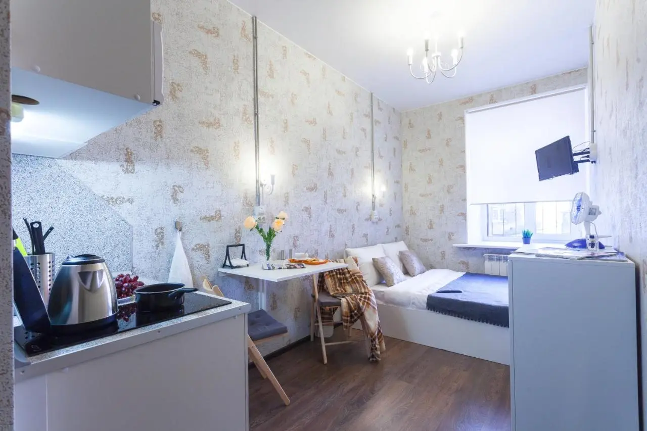 Санкт-Петербург: Guests Love on Kazanskaya