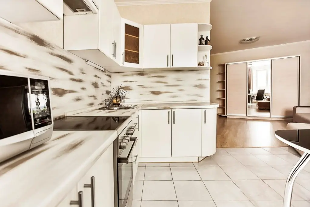 Тольятти: Апартаменты ZebraHome с видом на Волгу и лес