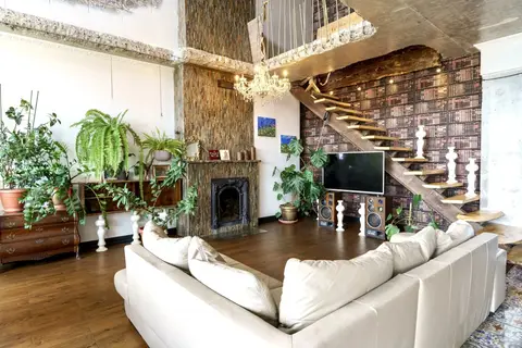 ApartMari Shikarny 4-komnatny loft v tsentre Kaliningrada (ul.Gagarina, 1) — фото 1
