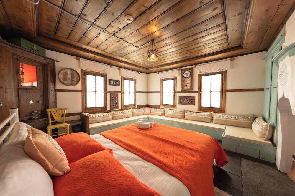 Мудурну: Arslan Bey Mansion Private Accommodation Facility