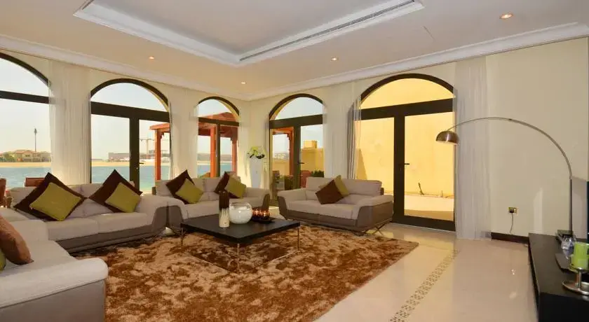 Дубай: MyStayGroup - Palm Jumeirah Garden Villa