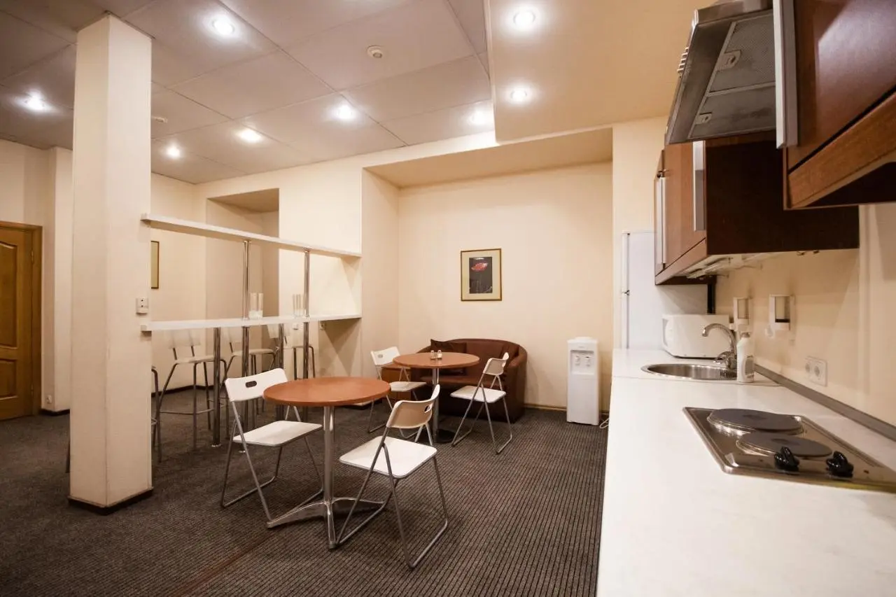 Санкт-Петербург: Nevsky 136 Guest House